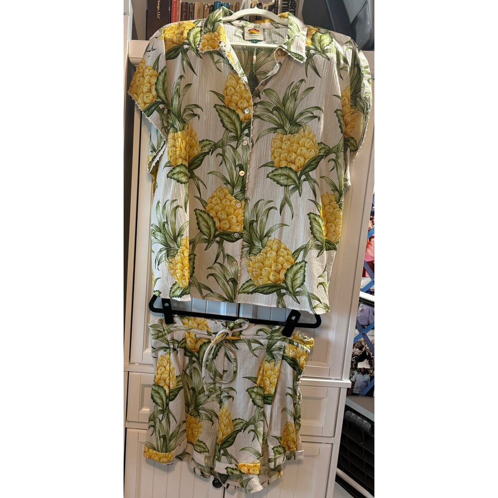 Farm Rio Delicate Pineapple Set Button-Up Shirt & shorts XL NWT